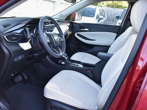 Used 2020 Buick Encore GX Select FWD image 11