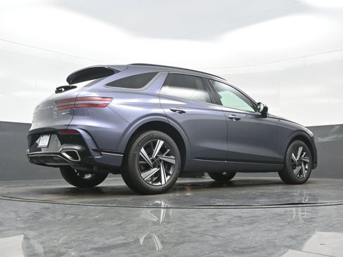 New 2026 Genesis GV70 3.5T Sport Advanced image 17