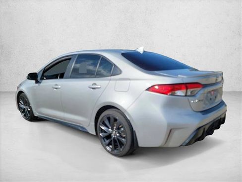 Used 2024 Toyota Corolla SE FWD image 7