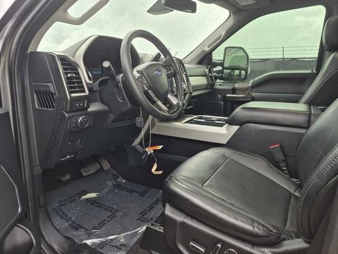 Used 2019 Ford F250 Lariat w/ Lariat Ultimate Package AWD/4WD image 5