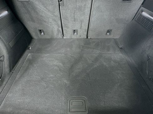 Used 2023 Audi Q5 2.0T Premium w/ Convenience Package image 23