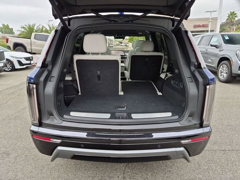 Used 2026 Cadillac Vistiq Sport AWD/4WD image 19