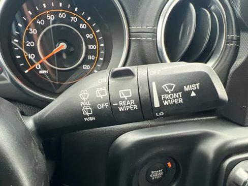 Used 2021 Jeep Wrangler Unlimited Sahara w/ Uconnect 4C Nav & Sound Group AWD/4WD image 21