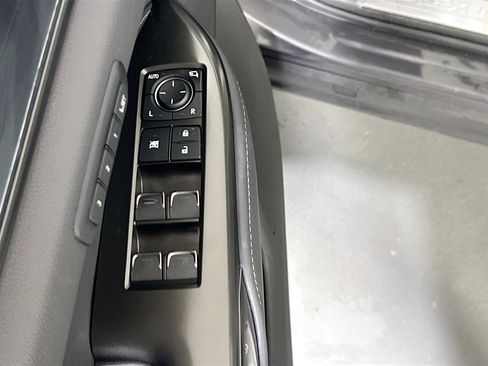 Used 2023 Lexus NX 350 AWD image 17