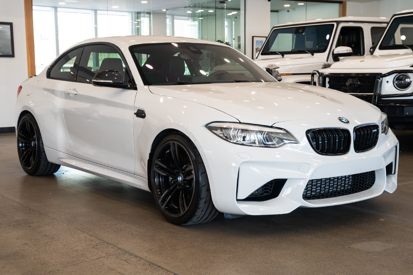 Used 2018 BMW M2 RWD image 3