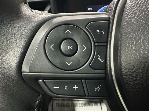 Used 2025 Toyota Corolla SE w/ SE Premium Package image 19