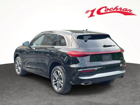 Certified 2025 Audi Q5 Premium w/ Convenience Package AWD/4WD image 9