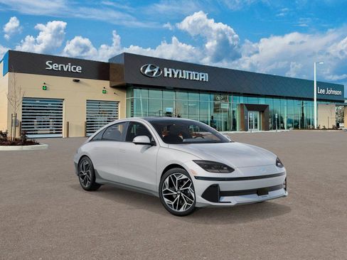 New 2025 Hyundai Ioniq 6 Limited image 2