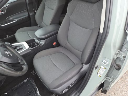 Used 2023 Toyota RAV4 XLE image 24