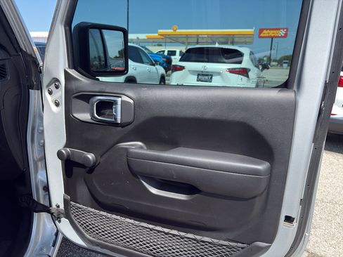 Used 2024 Jeep Wrangler Unlimited Sport AWD/4WD image 19