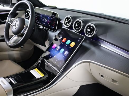 Certified 2025 Mercedes-Benz C 300 4MATIC Sedan image 48