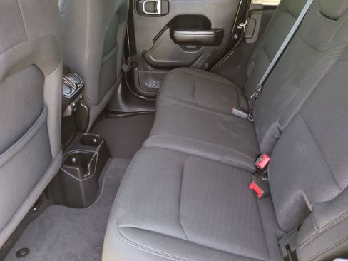 Used 2020 Jeep Wrangler Unlimited Sport AWD/4WD image 19