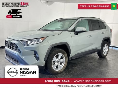 Used 2020 Toyota RAV4 XLE image 6