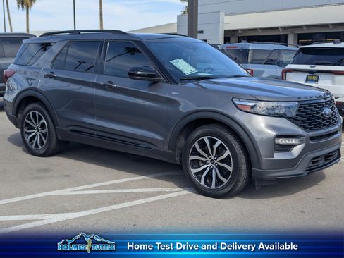 Used 2022 Ford Explorer ST-Line RWD image 1