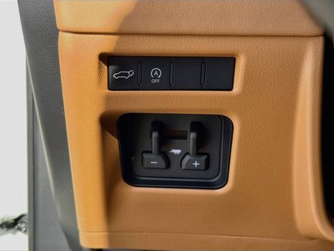 New 2026 Lexus LX 600 4WD w/ Luxury Package image 46