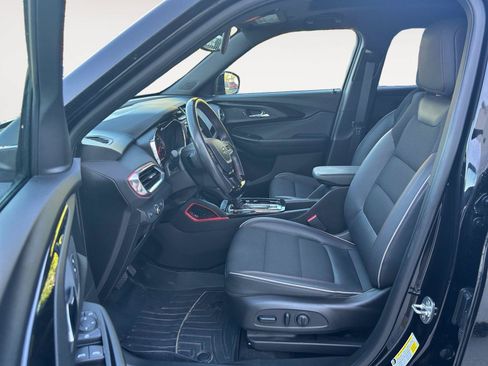 Used 2021 Chevrolet TrailBlazer RS w/ Sun and Liftgate Package AWD/4WD image 10