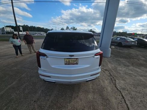 Used 2021 Cadillac XT6 Premium Luxury AWD/4WD image 7