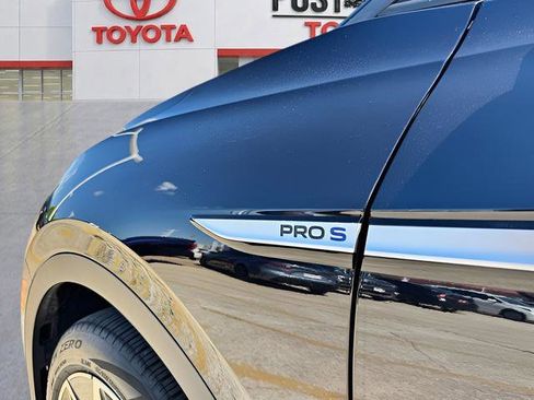 Used 2023 Volkswagen ID.4 Pro S image 4