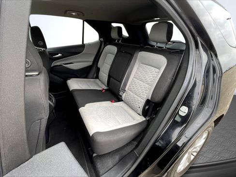 Used 2018 Chevrolet Equinox LT image 26