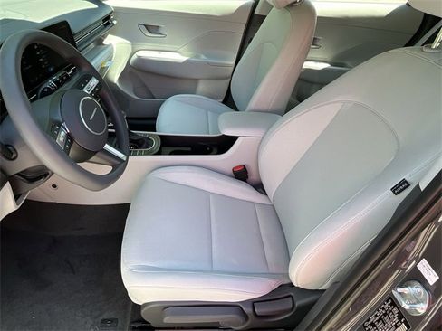 New 2026 Hyundai Kona SE image 14