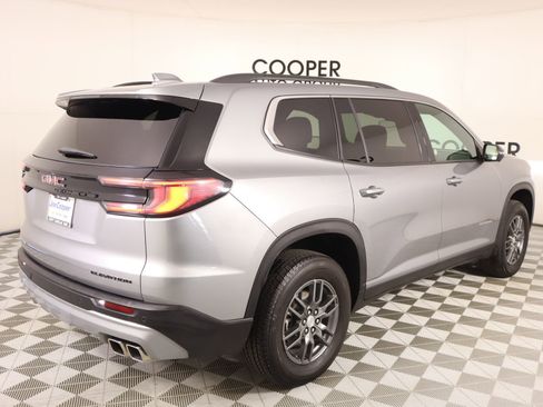 Used 2025 GMC Acadia Elevation image 20