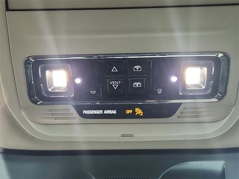 Used 2022 Lincoln Corsair Reserve w/ Sport Package image 40