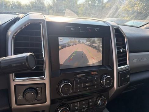 Used 2018 Ford F250 Lariat w/ Lariat Ultimate Package AWD/4WD image 24