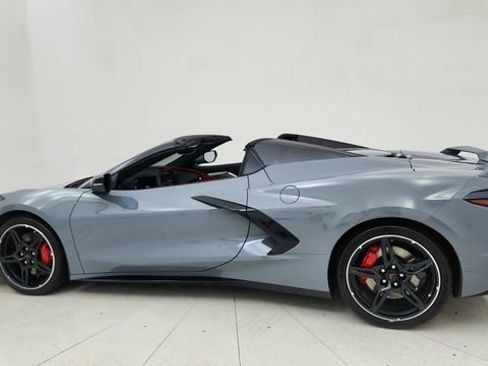Used 2024 Chevrolet Corvette Stingray Preferred Conv w/ Z51 Performance Package RWD image 4