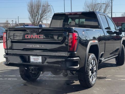 New 2026 GMC Sierra 2500 Denali w/ Denali Reserve Package image 4