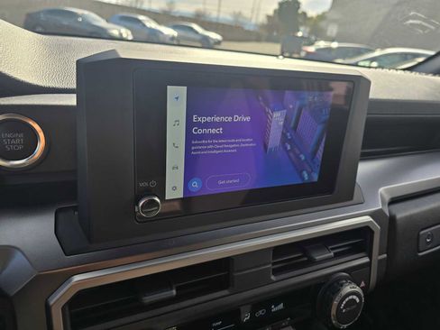 Used 2025 Toyota 4Runner SR5 image 27