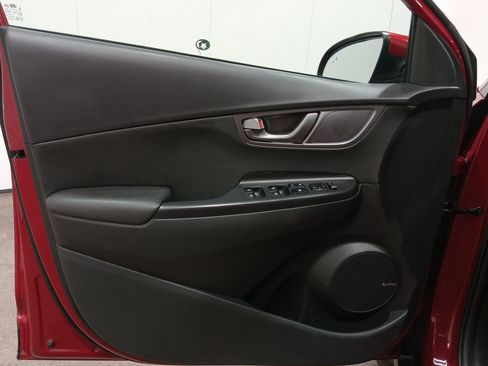Used 2021 Hyundai Kona Ultimate FWD image 16