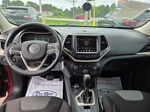 Used 2014 Jeep Cherokee Latitude w/ Cold Weather Group AWD/4WD image 12