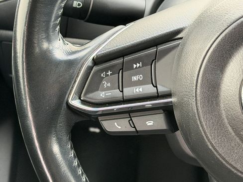 Used 2018 MAZDA MAZDA3 Touring image 16