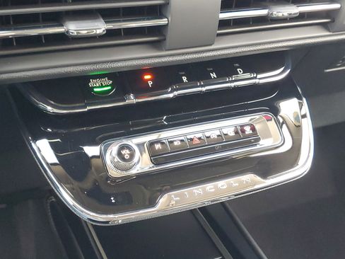 Used 2023 Lincoln Corsair AWD w/ Equipment Group 101A image 18