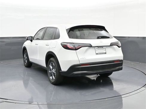 New 2026 Honda HR-V LX image 8