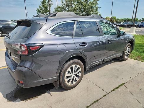 Used 2024 Subaru Outback Premium AWD/4WD image 11