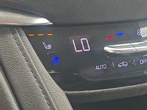 Used 2019 Cadillac XT5 Premium Luxury FWD image 27
