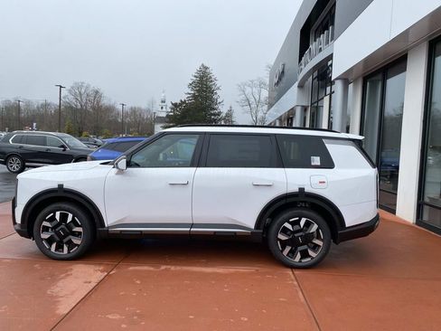 New 2027 Kia Telluride S image 2