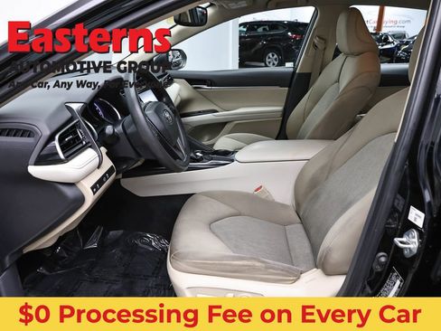Used 2019 Toyota Camry LE w/ Convenience Package FWD image 14