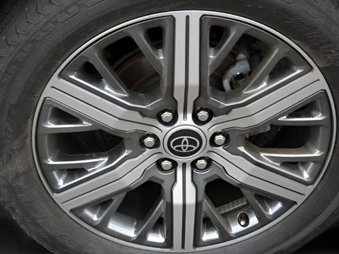 Used 2023 Toyota Sequoia Capstone image 36