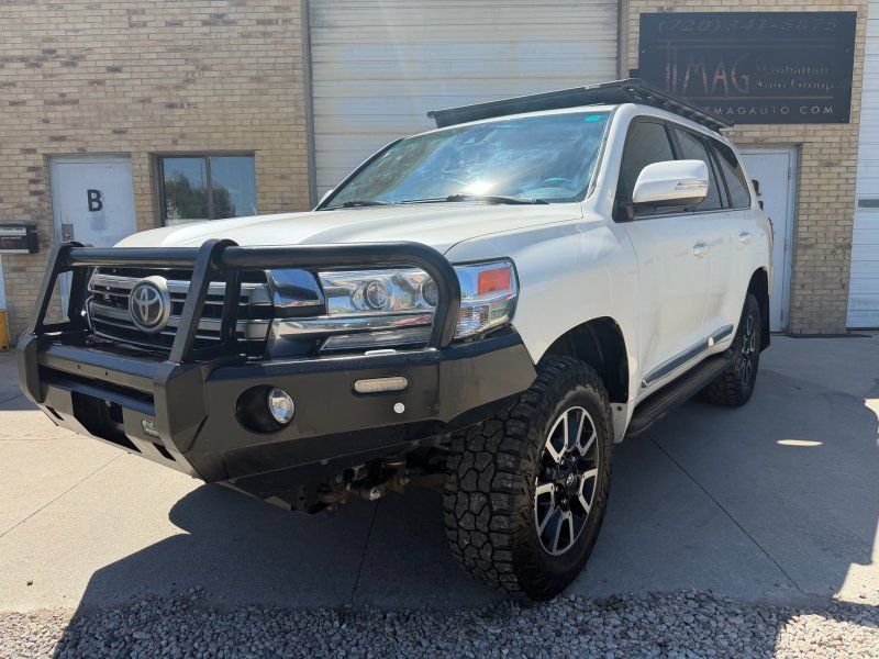 Used 2016 Toyota Land Cruiser AWD/4WD image 3