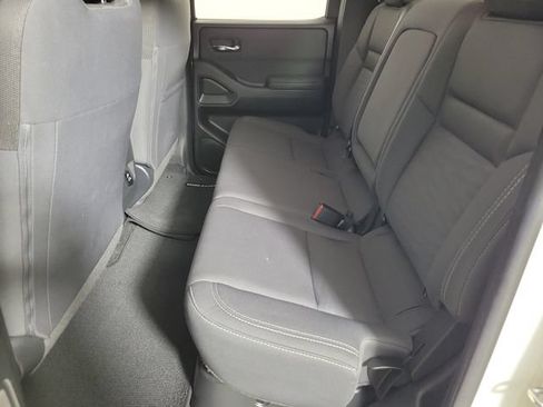 Used 2024 Nissan Frontier SV RWD image 12