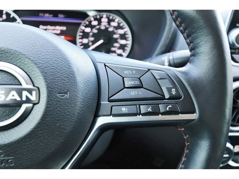 Used 2024 Nissan Sentra SR w/ SR Premium Package image 16