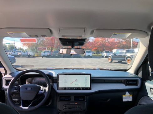 New 2025 Ford Maverick XLT w/ XLT Luxury Package image 11