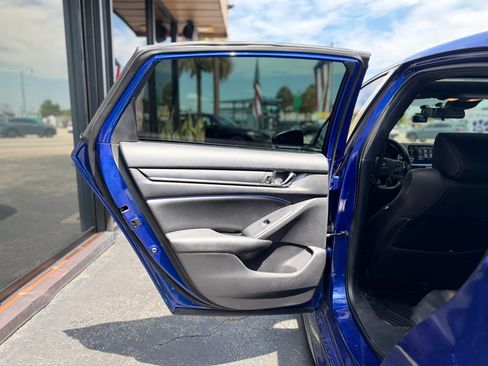Used 2020 Honda Accord Sport image 17