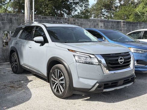 Used 2024 Nissan Pathfinder Platinum w/ Cargo Package FWD image 1