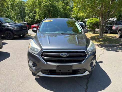 Used 2018 Ford Escape SE AWD/4WD image 2