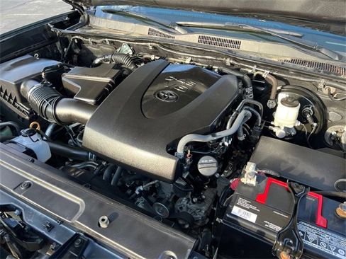 Certified 2023 Toyota Tacoma SR5 image 8