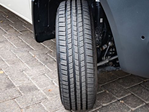 Used 2024 Mercedes-Benz Sprinter 2500 image 41