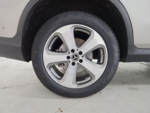 Used 2022 Mercedes-Benz GLC 300 4MATIC image 13